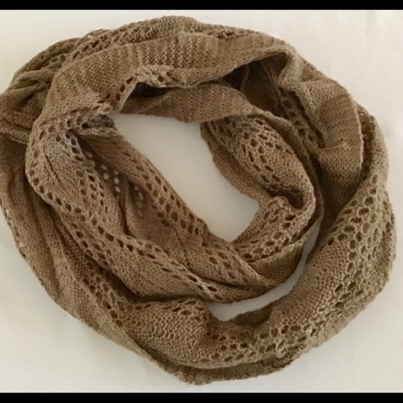 New Soft Coffee Mocha Knitted Infinity Scarf - Picture 1 of 3